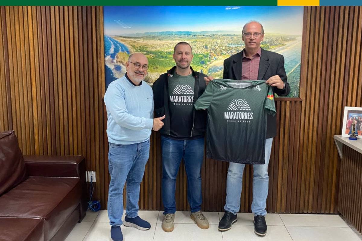 Representantes da prefeitura e da Actor durante o alinhamento do evento esportivo. (Foto: Prefeitura Municipal de Torres)