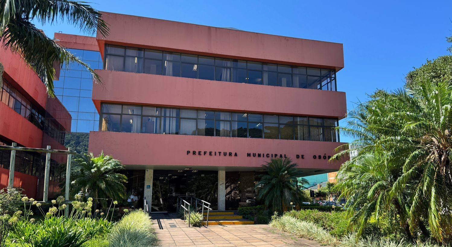 Processos seletivos oferecem vagas para médicos veterinários e visitadores do programa PIM (Foto: PMO)