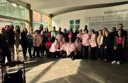Exposição fotográfica Entrelaços na Unicnec Osório. (Foto: Da Praia News)